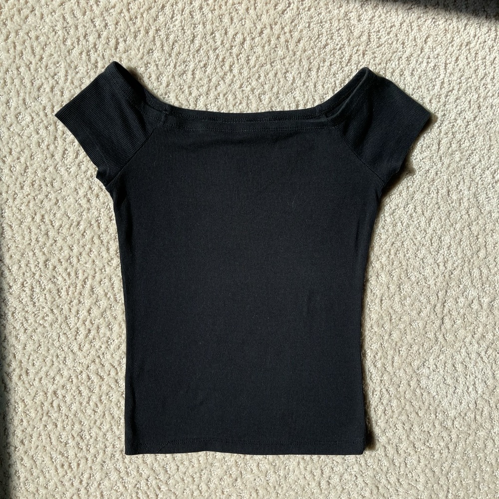 Polly & Esther Off the Shoulder Top